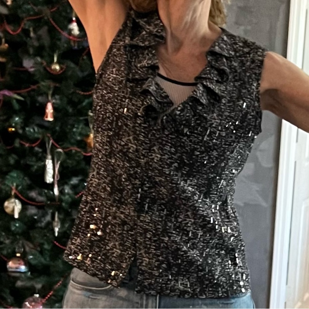ST JOHN Silk/Sequin Blouse size 4